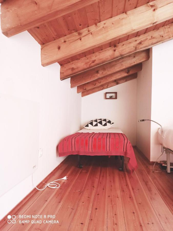 Homestay Attic Private Bedroom ألخيزور المظهر الخارجي الصورة